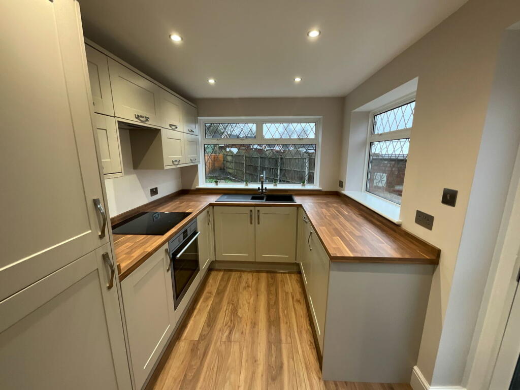 Additional image 6 of HALESOWEN, Summerfields Avenue