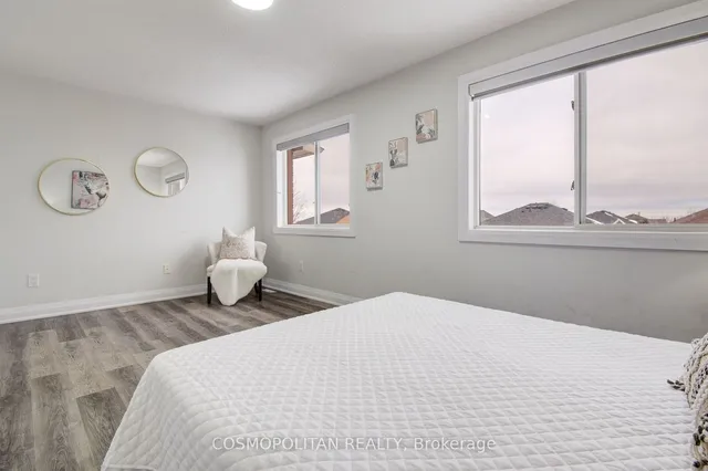 Additional image 21 of 125 Dunlop Crt