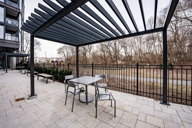 Additional image 33 of 250 Lawrence Ave Unit 526