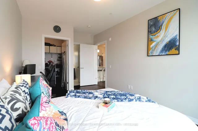 Additional image 31 of 95 Dundas St Unit 318