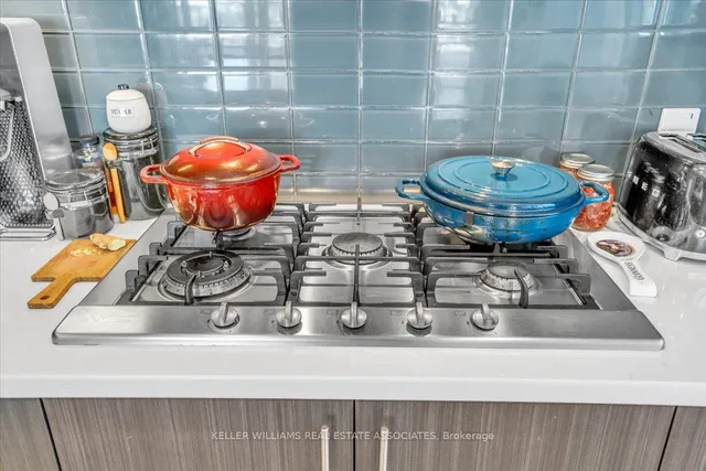 Additional image 11 of 29 Queens Quay Unit 323