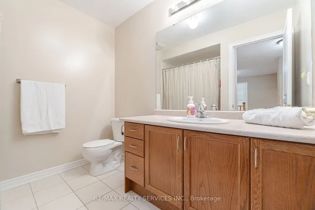 Additional image 23 of 25 Pape Dr