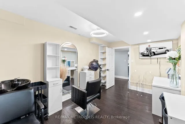 Additional image 28 of 60 Gallview Lane