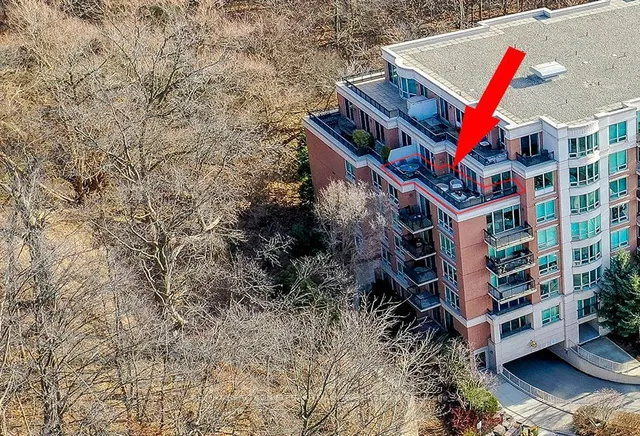 Additional image 2 of 38 William Carson Cres Unit 805