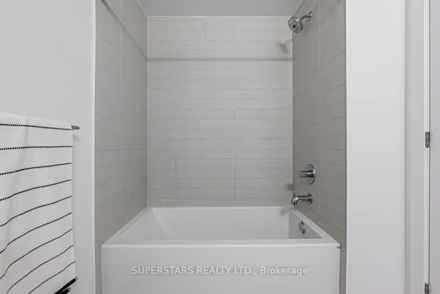 Additional image 21 of 403 Church St Unit 2613