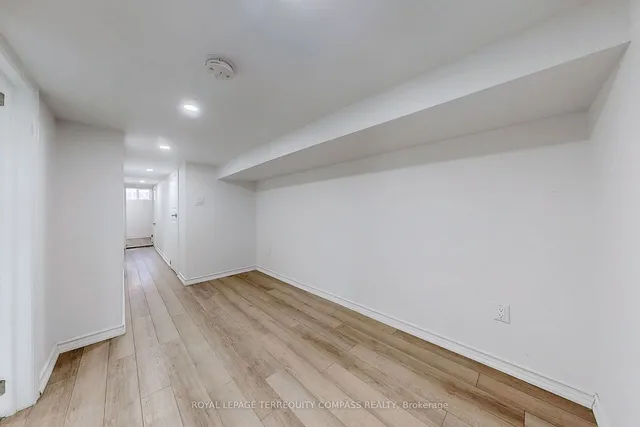 Additional image 36 of 560 Perth Ave