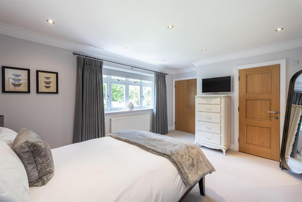 Additional image 6 of Park Rise, Harpenden