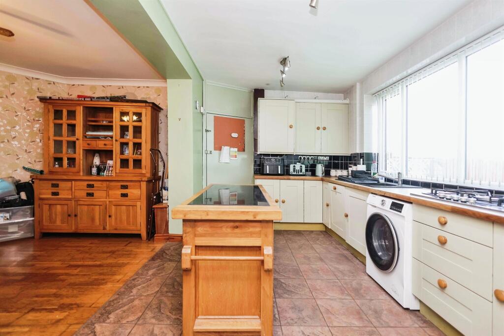 Additional image 6 of Henlow Road, BIRMINGHAM