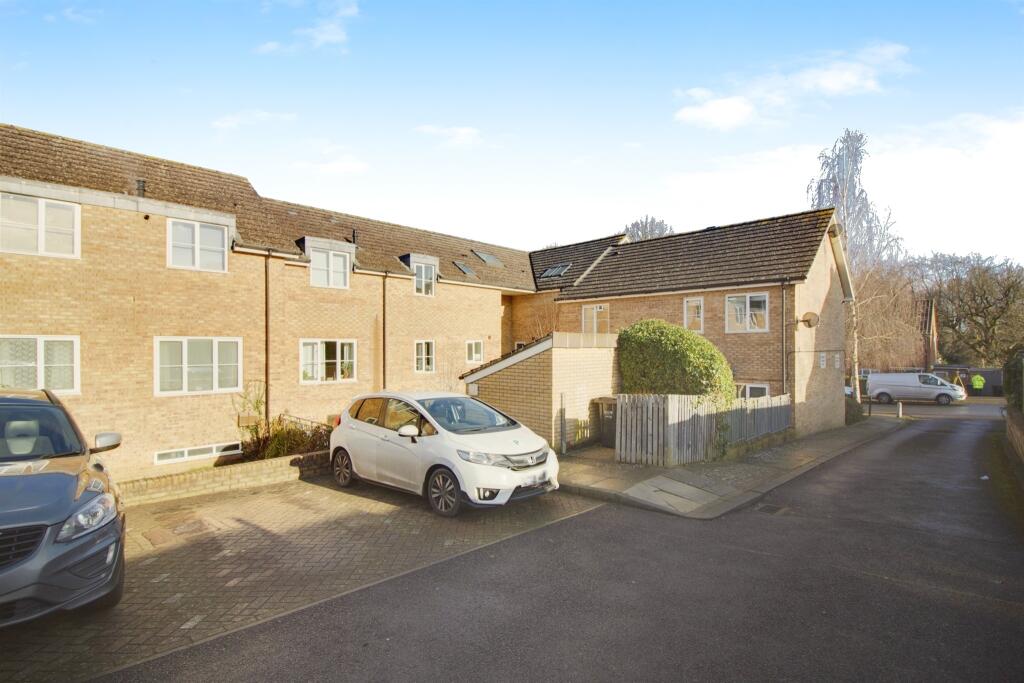 Additional image 16 of Maidensfield, Welwyn Garden City