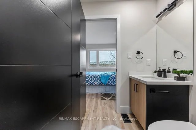 Additional image 13 of 209 Grenfell St