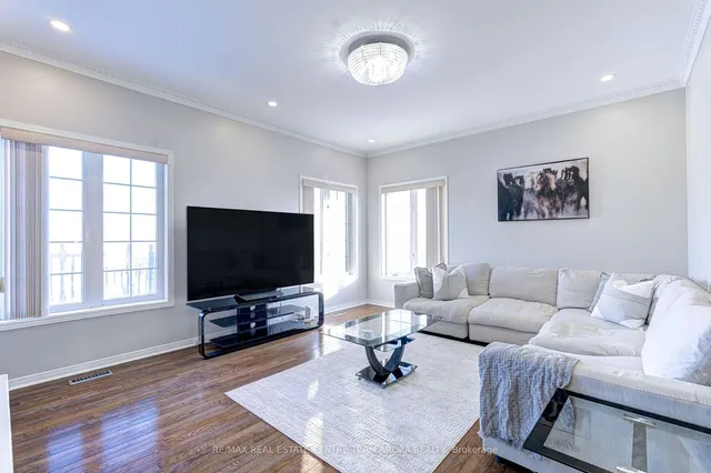 Additional image 8 of 15 Roundstone Dr