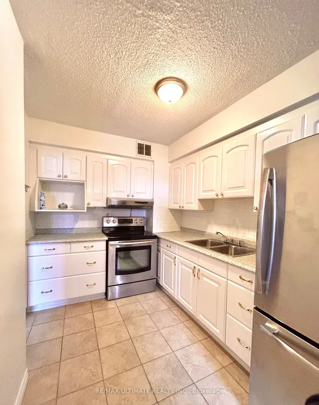 Additional image 6 of 151 La Rose Ave Unit 409