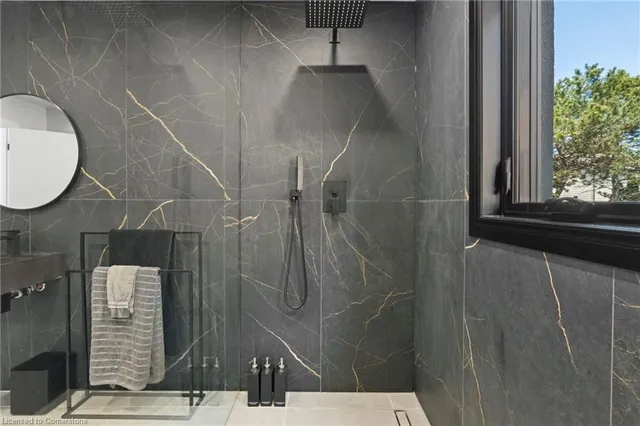 Additional image 15 of 17 Clearview Dr