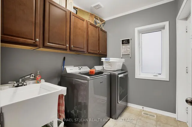 Additional image 12 of 91 Merrilee Cres