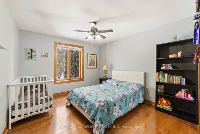 Additional image 18 of 274 LLOYMINN Ave