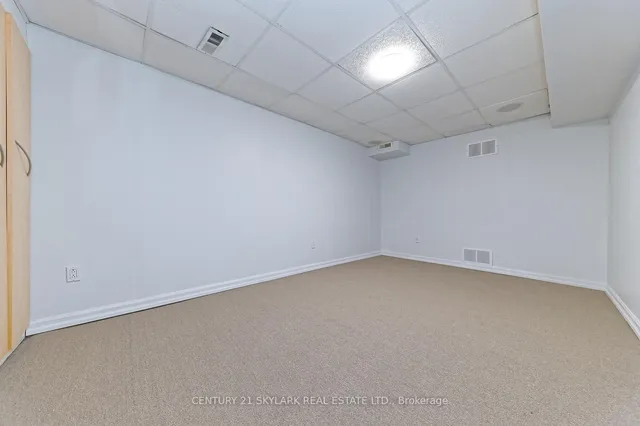 Additional image 33 of 24 Alaskan Summit Crt