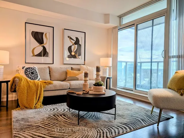 Additional image 10 of 17 Anndale Dr Unit 1011