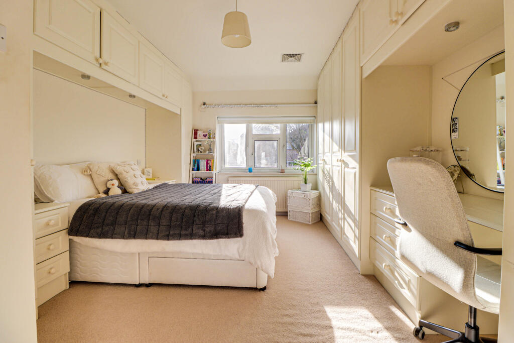 Additional image 17 of Browning Road, Harpenden, Hertfordshire, AL5