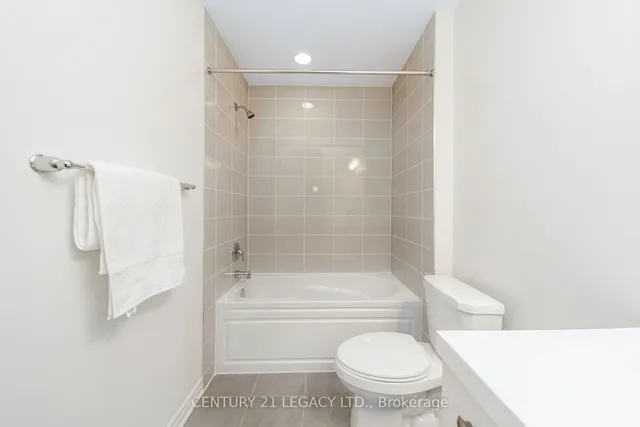 Additional image 29 of 932 Cherry Crt