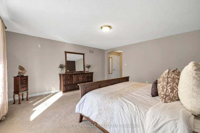 Additional image 19 of 4272 Clubview Dr