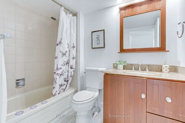 Additional image 23 of 705 King St Unit 913