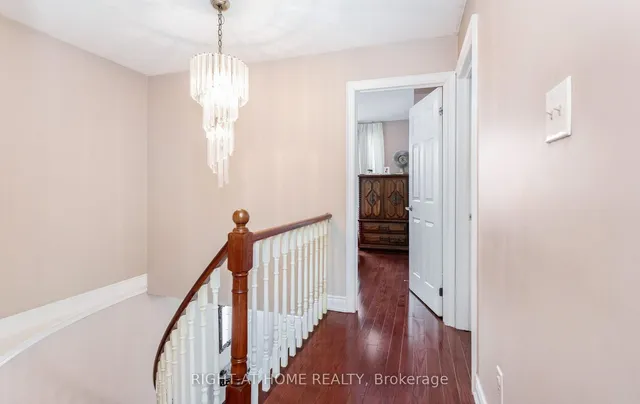 Additional image 18 of 420 Tailfeather Cres