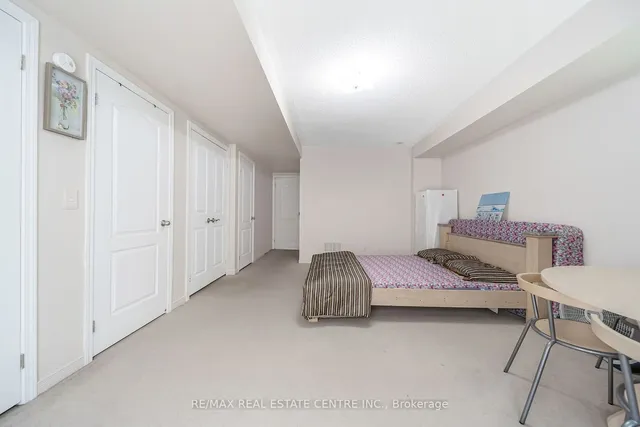 Additional image 10 of 103 Cedar Lake Cres