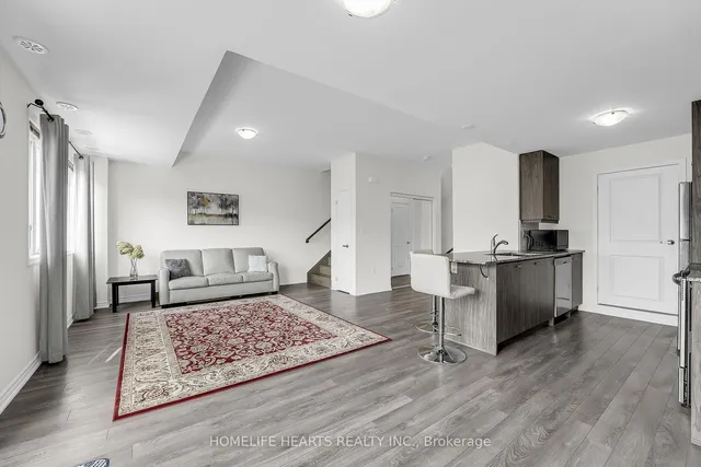 Additional image 14 of 250 Lagerfeld Dr Unit 11