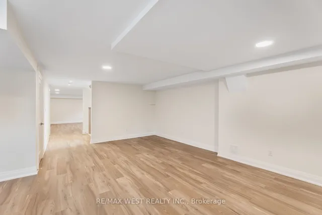 Additional image 37 of 1049 Greenwood Ave