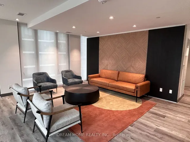 Additional image 19 of 47 Mutual St Unit 803