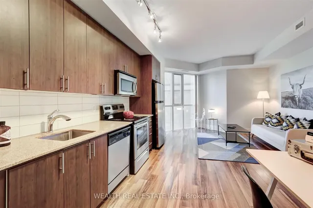 Additional image 4 of 560 Front St Unit 726