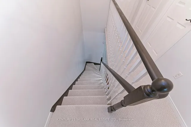 Additional image 29 of 24 Alaskan Summit Crt