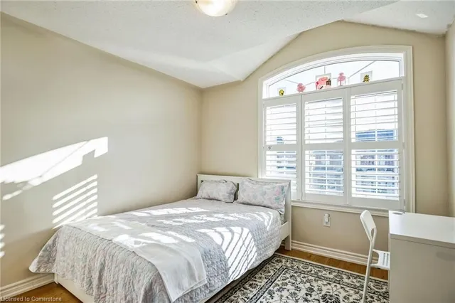 Additional image 21 of 165 Etheridge Avenue