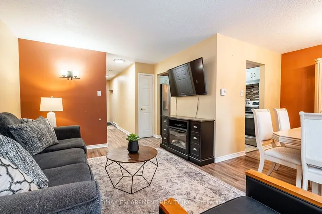 Additional image 33 of 1493 Ester Dr