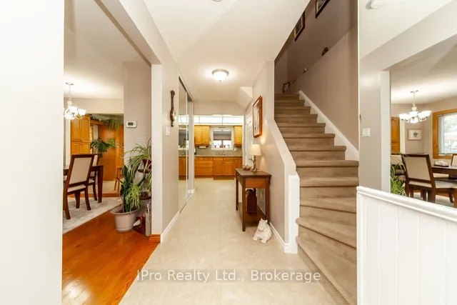 Additional image 3 of 847 Cedarbrae Ave