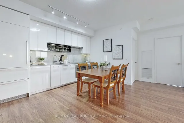 Additional image 8 of 115 Mcmahon Dr Unit 2711