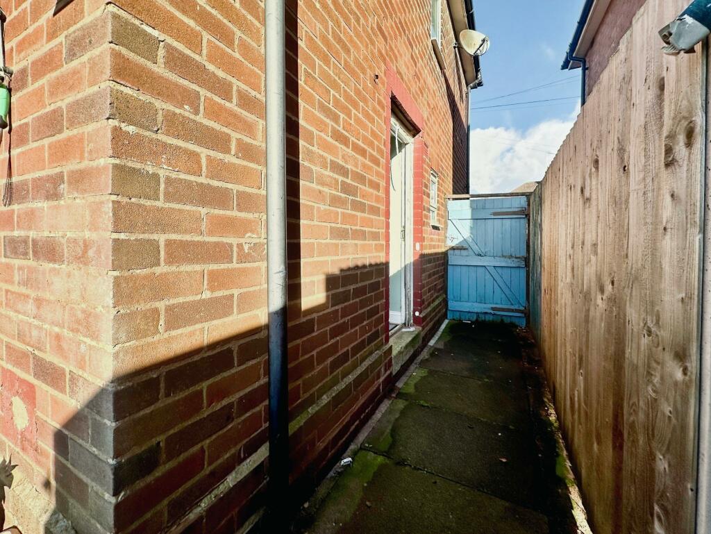 Additional image 14 of Glastonbury Road, West Bromwich, B71