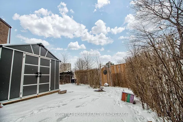 Additional image 30 of 46 L'Amoreaux Dr