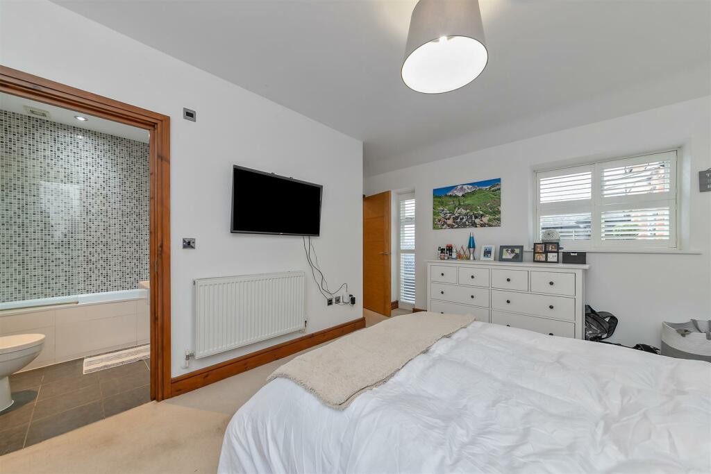 Additional image 11 of Clarence Park Mews, Clarence Road, St. Albans