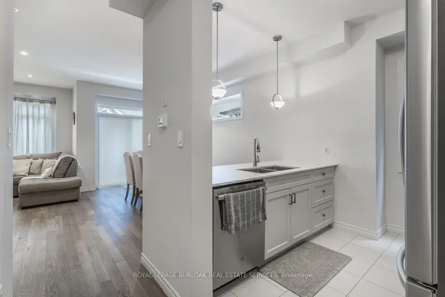 Additional image 9 of 30 Times Sq Unit 274