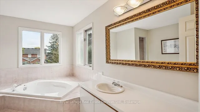 Additional image 21 of 524 Chillingham Cres