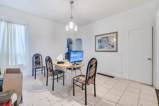 Additional image 10 of 109 Sanford Ave