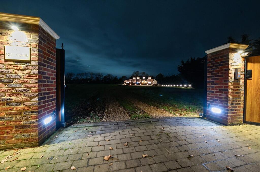 Additional image 4 of Bulls Lane, Brookmans Park