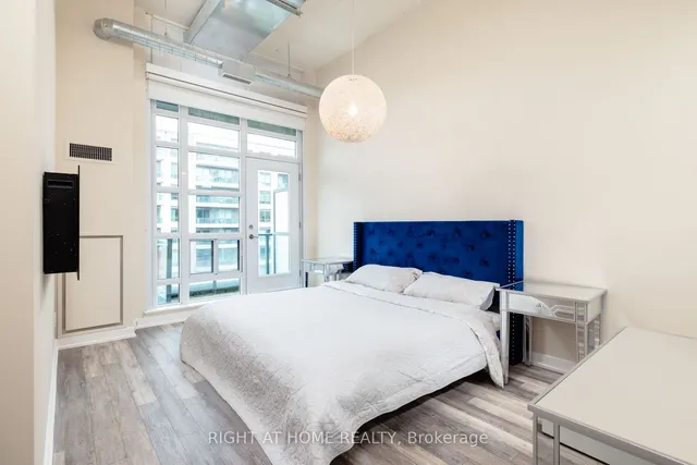 Additional image 11 of 380 Macpherson Ave Unit 306