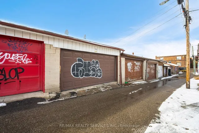 Additional image 34 of 171 Montrose Ave