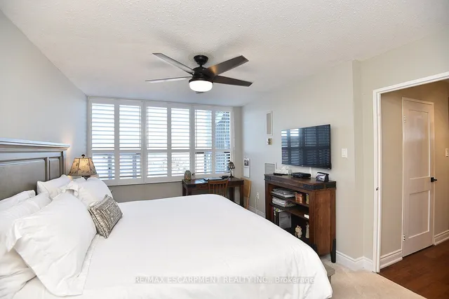 Additional image 17 of 2055 Upper Middle Rd Unit 1502