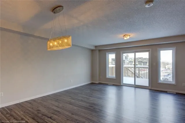 Additional image 17 of 1989 Ottawa St Unit 51