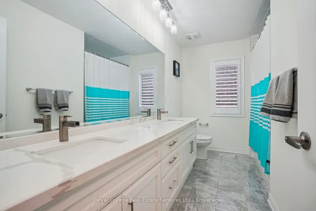 Additional image 12 of 688 Kennedy Circ