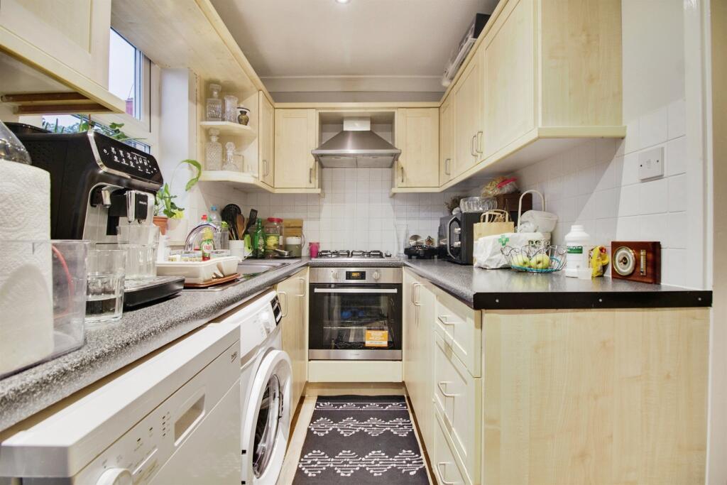 Additional image 5 of Bassingburn Walk, Welwyn Garden City