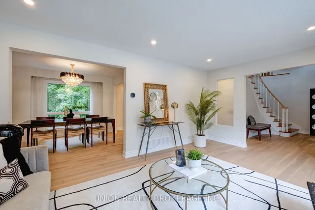 Additional image 5 of 116 Scarboro Cres